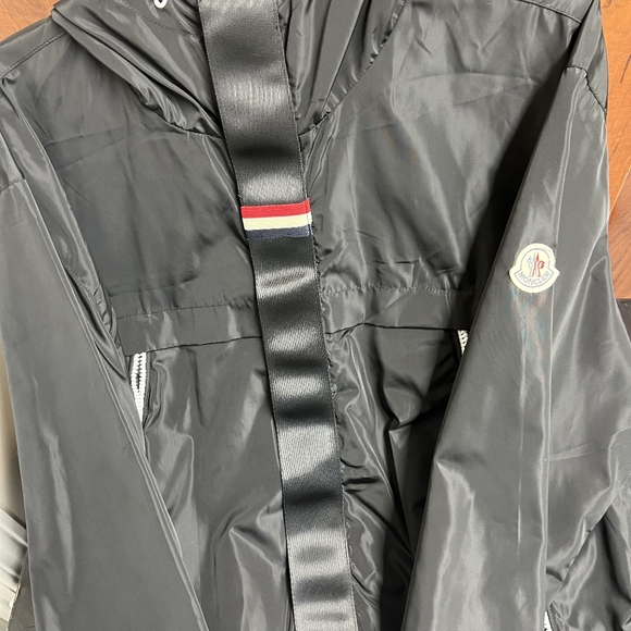 Moncler windbreaker - Picture 2 of 4